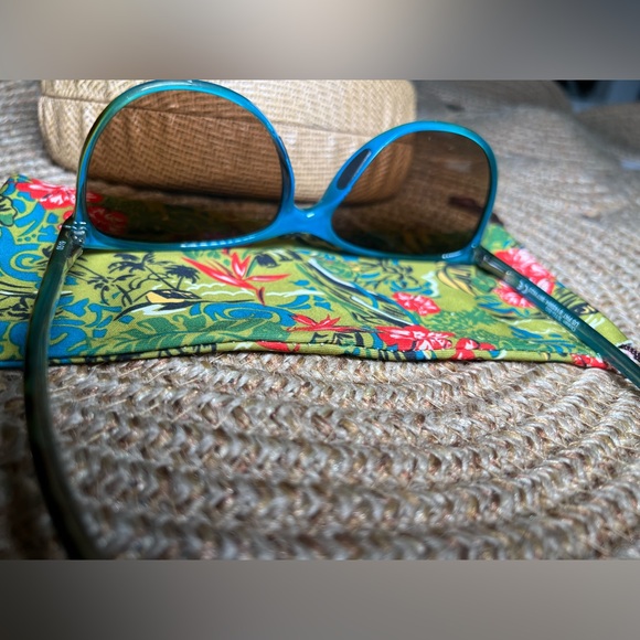 Maui Jim women’s sunglasses - Picture 3 of 4